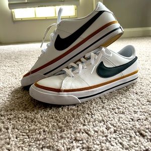 Nike’s Court Legacy Sneakers Women’s Youth size 6.5 women’s size 8.5